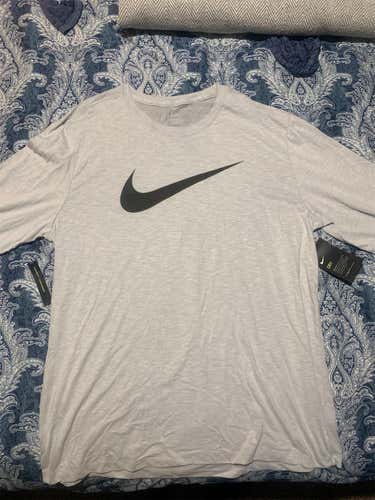 Gray Men's XL Nike Long Sleeve Shirt