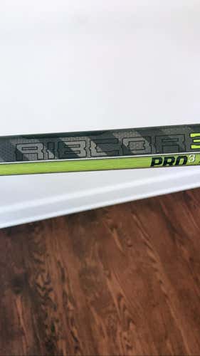 New Right Handed  Pro Stock Hockey Stick