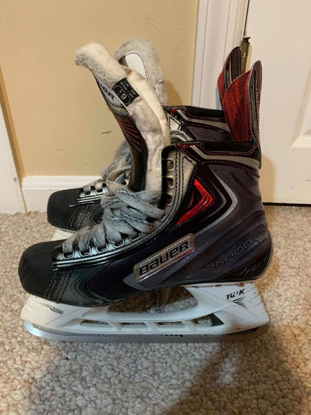 Pre Owned Bauer APX2 6.5D Ice Hockey Skates