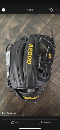 Black New High School/College Wilson Right Hand Throw Infield A2000 Baseball Glove 11.5"