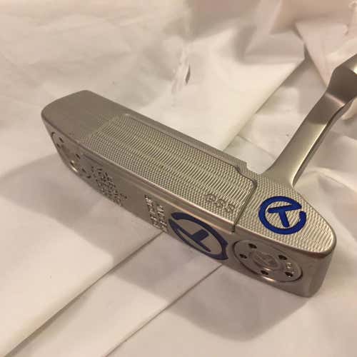 Used Right Handed Newport 2 33" Putter