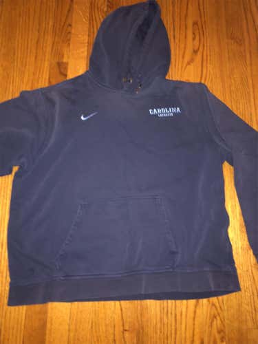 Team Issued UNC Men’s Lacrosse Nike Sweatshirt