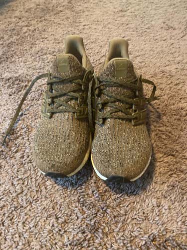Adult Size 9.0 (Women's 10) Adidas Shoes