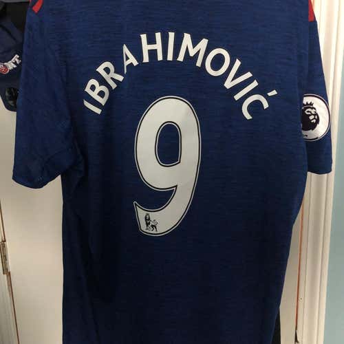Man United Ibrahimovic 2XL Jersey