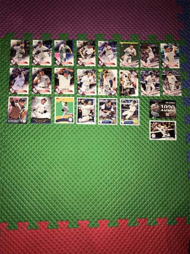 NY Yankees Topps Baseball Cards