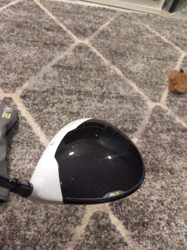Used Men's TaylorMade Right Handed 2017 M2 Driver Stiff Flex 9.5 Loft