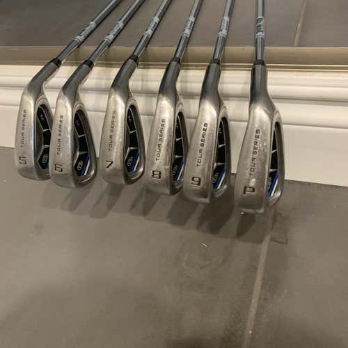 Used Right Handed Us kids tour series 63” Regular Flex 9 Pieces Clubs (Full Set)