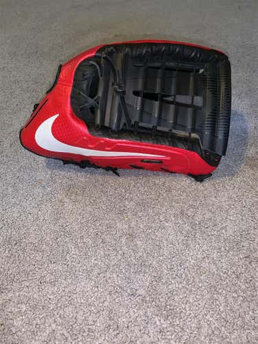 Red Used Outfield Vapor 360 12.75" Baseball Glove