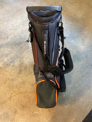 Black Unisex Cobra Carry Bag