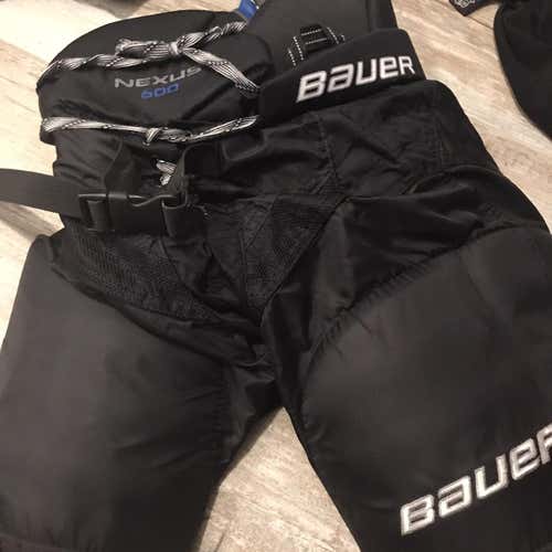 Black Used Small Bauer Nexus 600 Hockey Pants