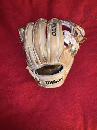 Wilson A2000 Infield Baseball Glove 11.75"