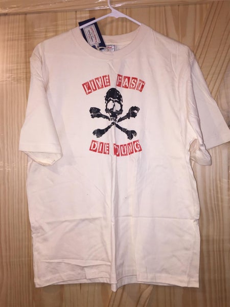 NEW CREAM COLORED  OLD STOCK MEDIUM LIVE FAST DIE YOUNG    T-Shirt