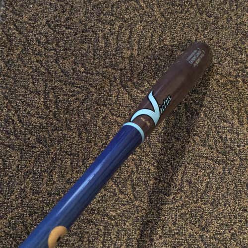 Used 2018 Blue  (-3) 29 oz 32" Bat