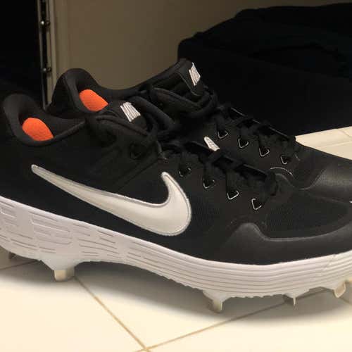 Nike Alpha Huarache Elite 2 Low (Sz 10.5, 12, 13)(New)