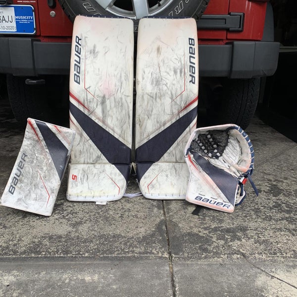 White Used 36" Regular Supreme 2S Pro Stock Goalie Full Set