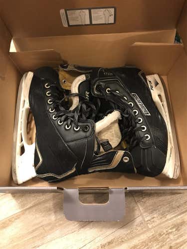 Used Bauer Nexus 800 Regular Width Size 7.5 Hockey Skates