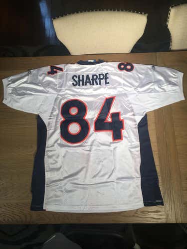 Mint Condition Denver Broncos Hall of Famer Shannon Sharpe #84 away  Jersey
