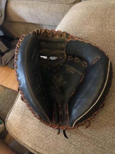 *BARELY USED* HEART OF THE HIDE MITT 32.5 INCHES