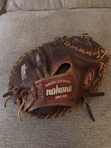 *BARELY USED* NOKONA CATCHERS MITT 32.0