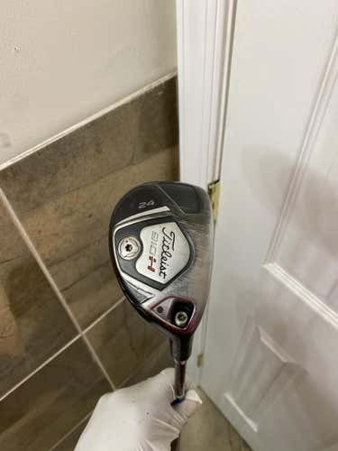 Titleist Hybrid 910H 24* Regular Flex Right Handed