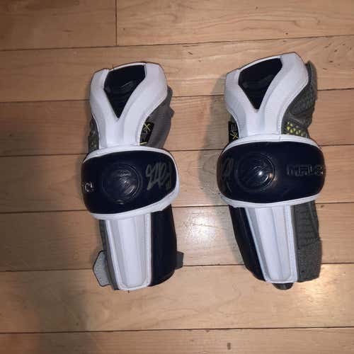 Grant Ament Game Used Signed Arm Guards (READ DESCRIPTION)