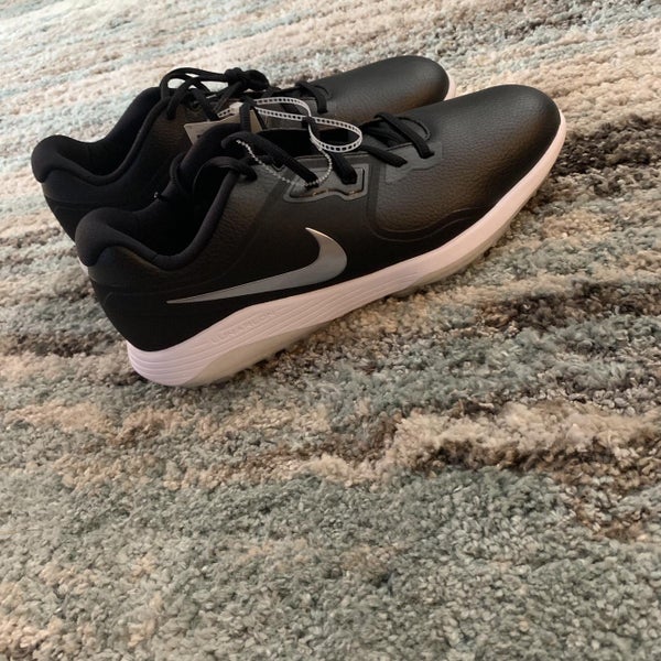 New Nike Lunarlon Golf Shoes (size 9)