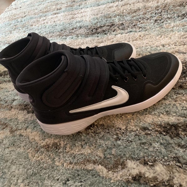 New Nike Alpha Baseball Cleats (size 10)