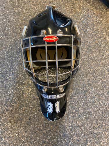 Black Used Bauer 950X Goalie Mask
