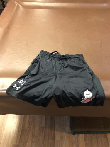 Adult Medium/Large Under Armour Shorts