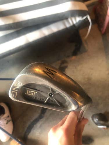 Used Right Handed Stiff Flex Steel Shaft Wedge