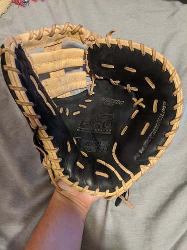 Rawlings used pro 1st base glove right hand throw