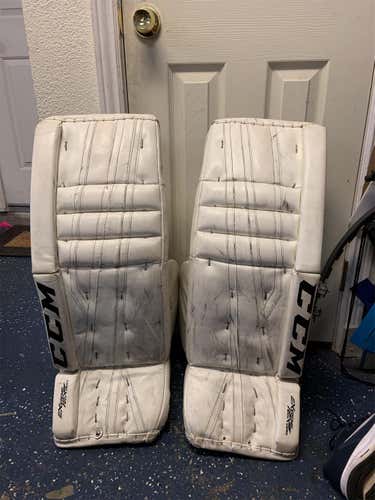 White Used 32" CCM Extreme Flex II Goalie Leg Pads