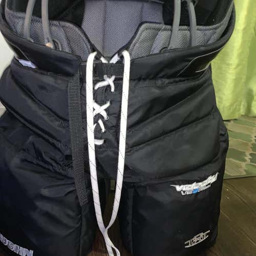 Black Used Medium Vaughn Velocity VE8 Pro Carbon  Hockey Goalie Pants
