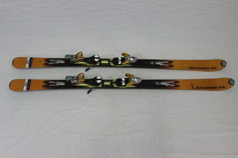 Skiing Snowboarding Downhill Used Salomon Scream10 Pilot Twin Tip Vintage Skis