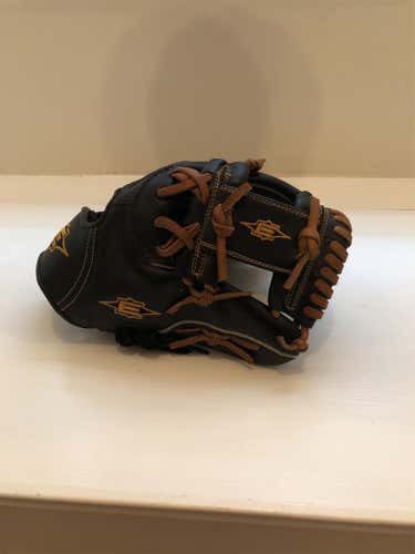 Black Used Infield 11.5" Baseball Glove