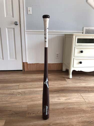 Used Mizuno MZM 271 (-3) 30 oz 33" Bat