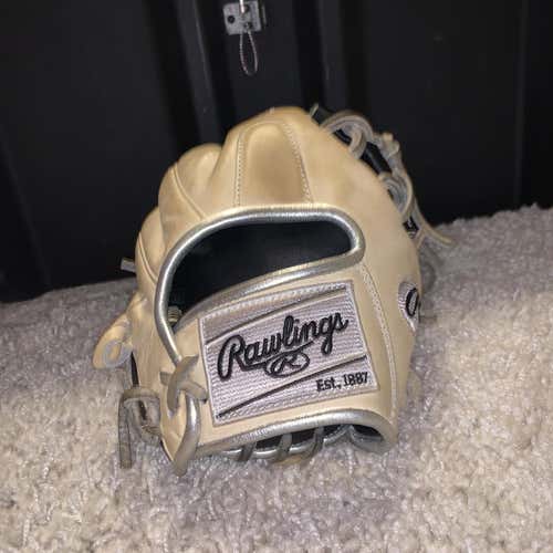 Rawlings Heart of the Hide R2G 11.75" Baseball Glove