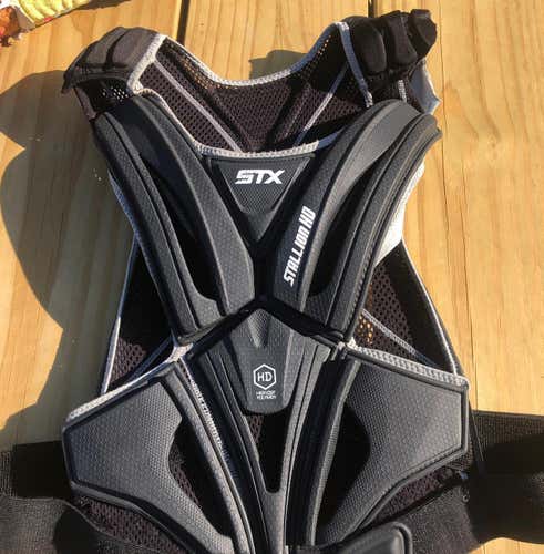 Used Large STX Stallion HD Shoulder Pads