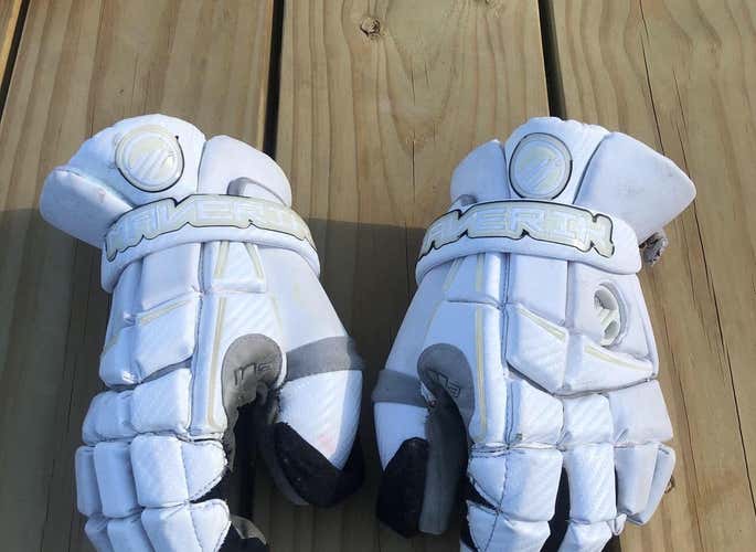 White Used Maverik M3 13" Goalie Gloves