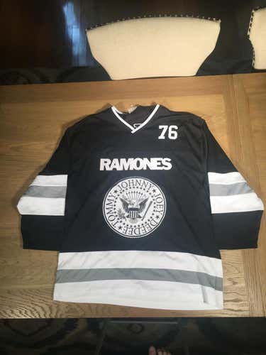 Black RAMONES New Adult WITH TAGS  XL  Jersey