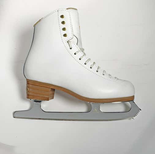 NEW   Jackson 2130 Elle Figure Skates Size 8.5C