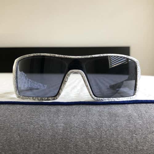 Oakley Oil Rig Sunglasses