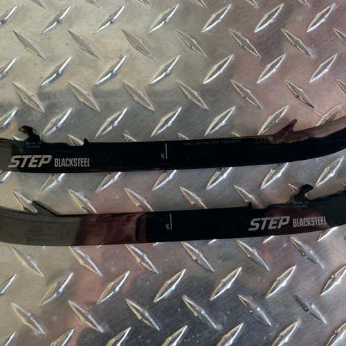 Step Steel Blacksteel 246 mm for Bauer