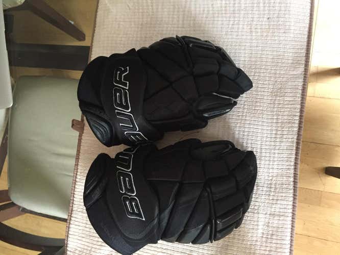 Black New Senior Bauer Vapor 1X Lite Gloves 15"