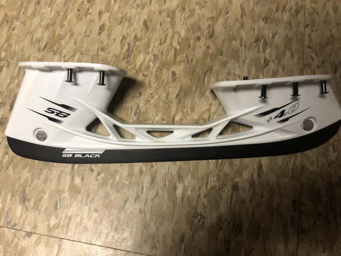 New CCM SB Black 263 mm Holder and Steel