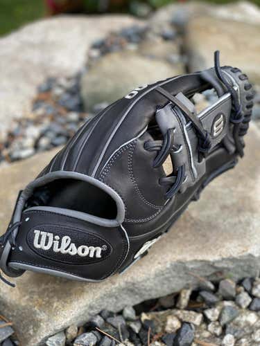Never Used Wilson A2000 Black Infield 11.75" Glove