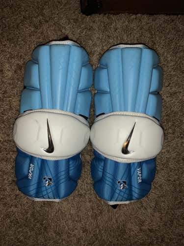 New Large Nike Vapor Arm Pads