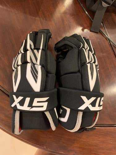 STX Stinger Gloves