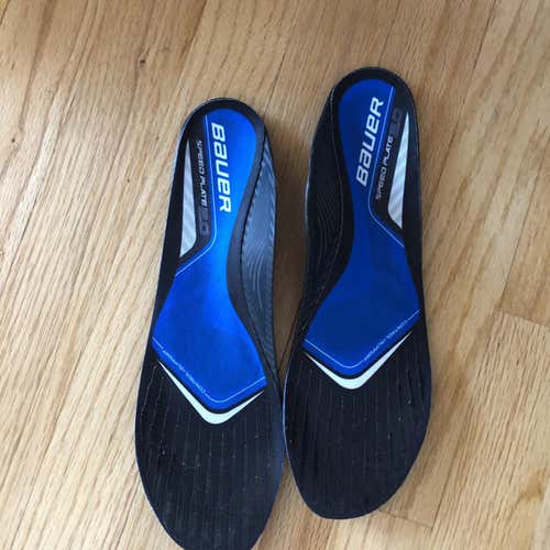 Used Bauer Size 7.5 Speed Plates 2.0