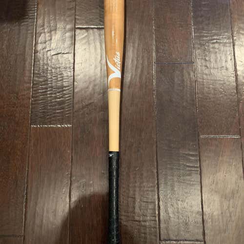 Used BBCOR Certified Pro reserve series HD28 (-3) 28 oz 31" Bat